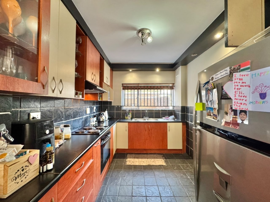 2 Bedroom Property for Sale in Kenilworth Western Cape